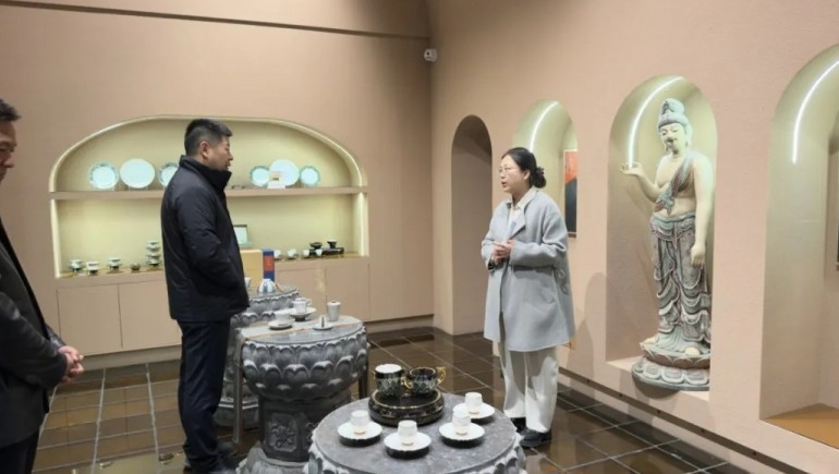 甘肃省酒泉市委常委、敦煌市委书记王彦群调研指导九色鹿鸣运营和发展